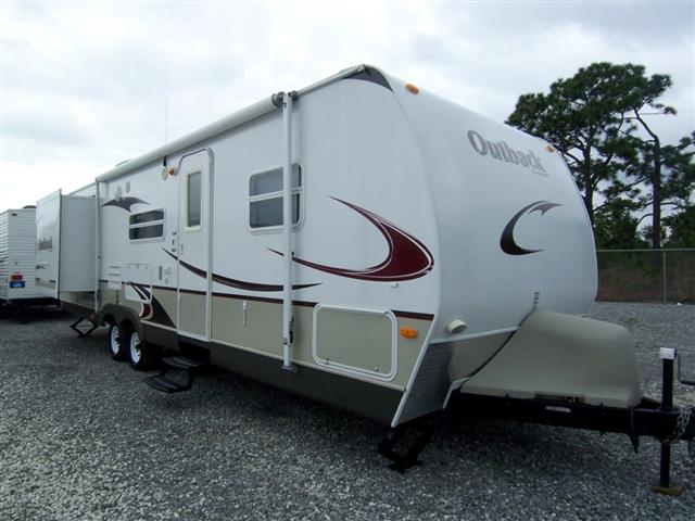 Used 2009 Keystone Outback 30BHDS Travel Trailer For Sale